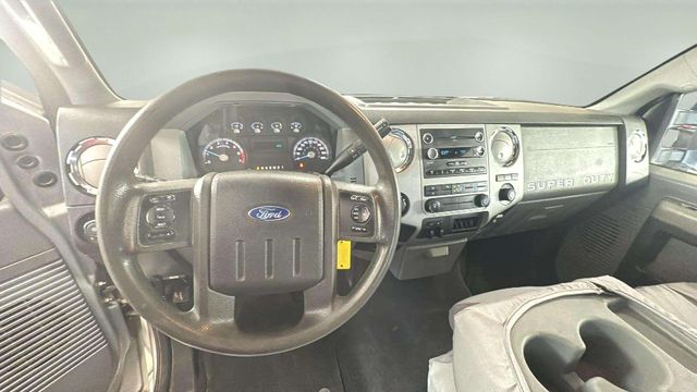 2013 Ford F-350 Super Duty XLT - Photo 6