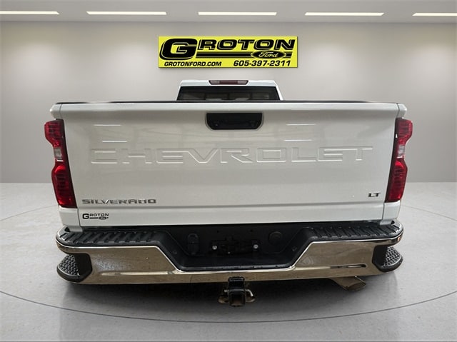 2024 Chevrolet Silverado 3500HD LT photo 2