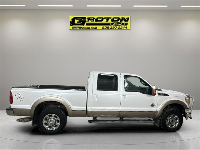 2012 Ford F-250 Lariat photo 3