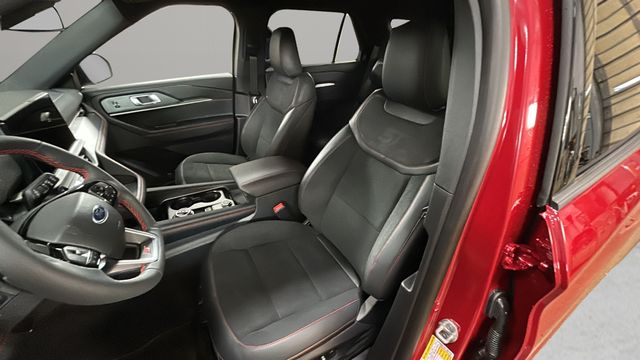 2026 Ford Explorer ST - Photo 9