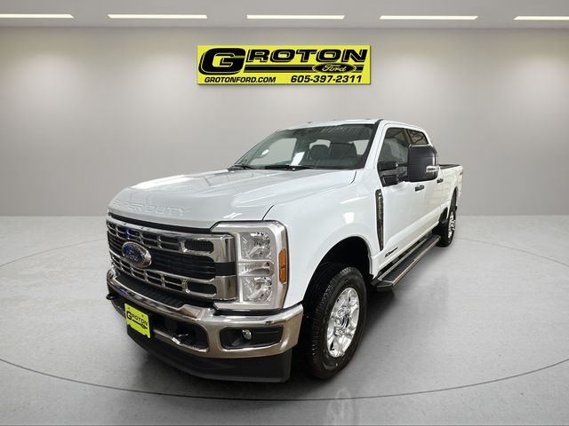 2026 Ford F-350 Super Duty XLT