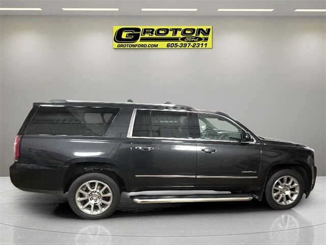 2020 Gmc Yukon XL Denali photo 3