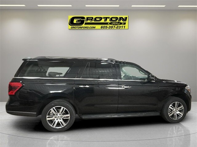 2024 Ford Expedition MAX Limited photo 3
