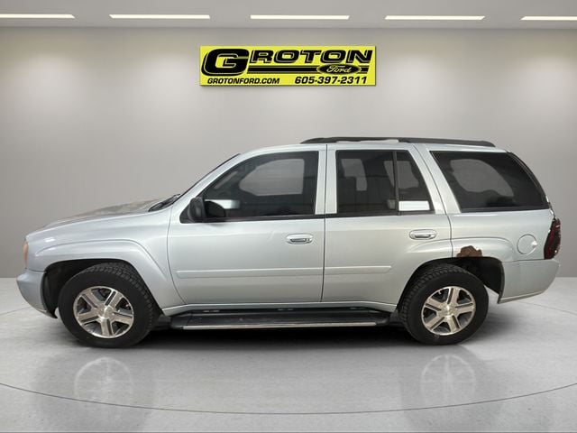 Used 2007 Chevrolet TrailBlazer LT with VIN 1GNDT13S572250920 for sale in Groton, SD