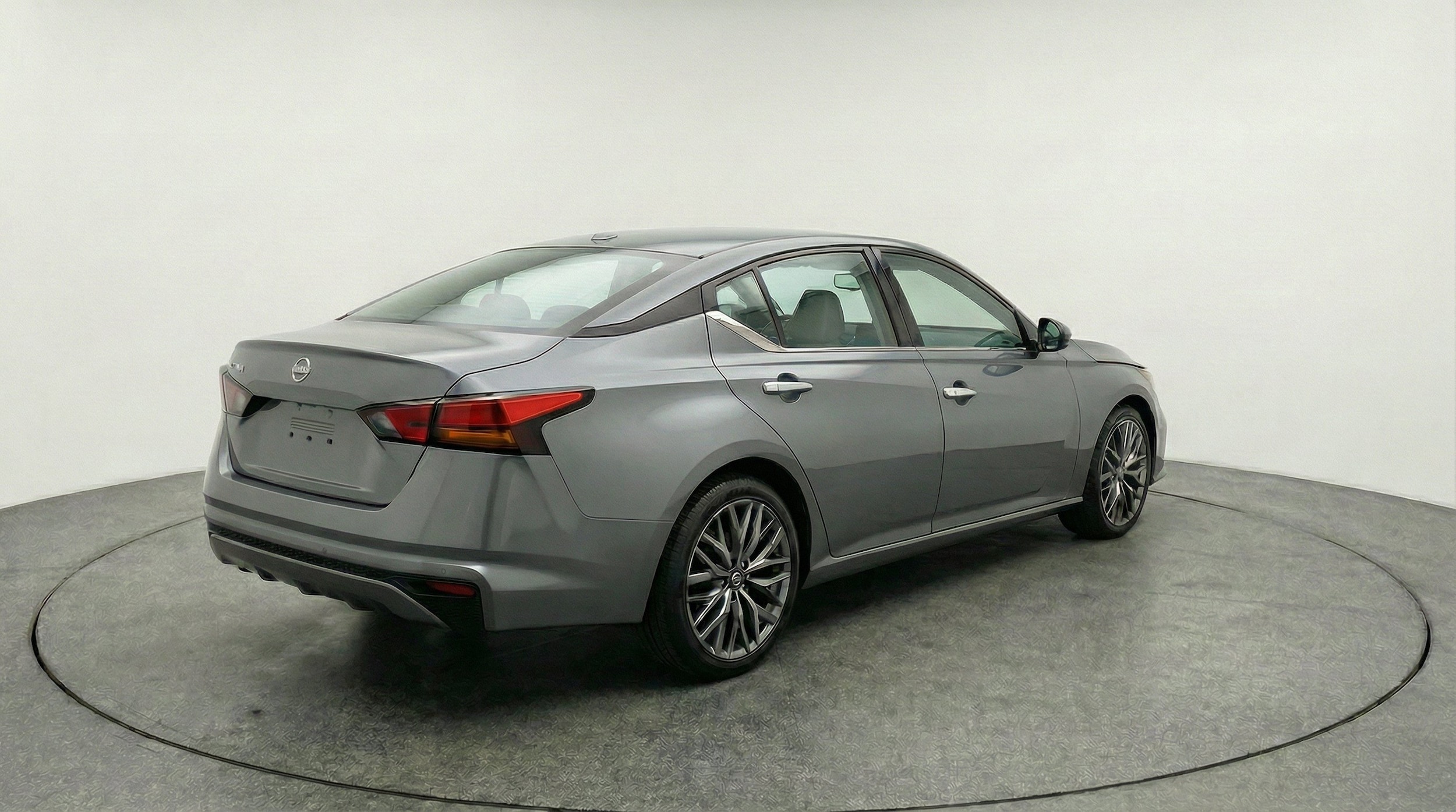 Thumbnail: 2025 Nissan Altima - 9