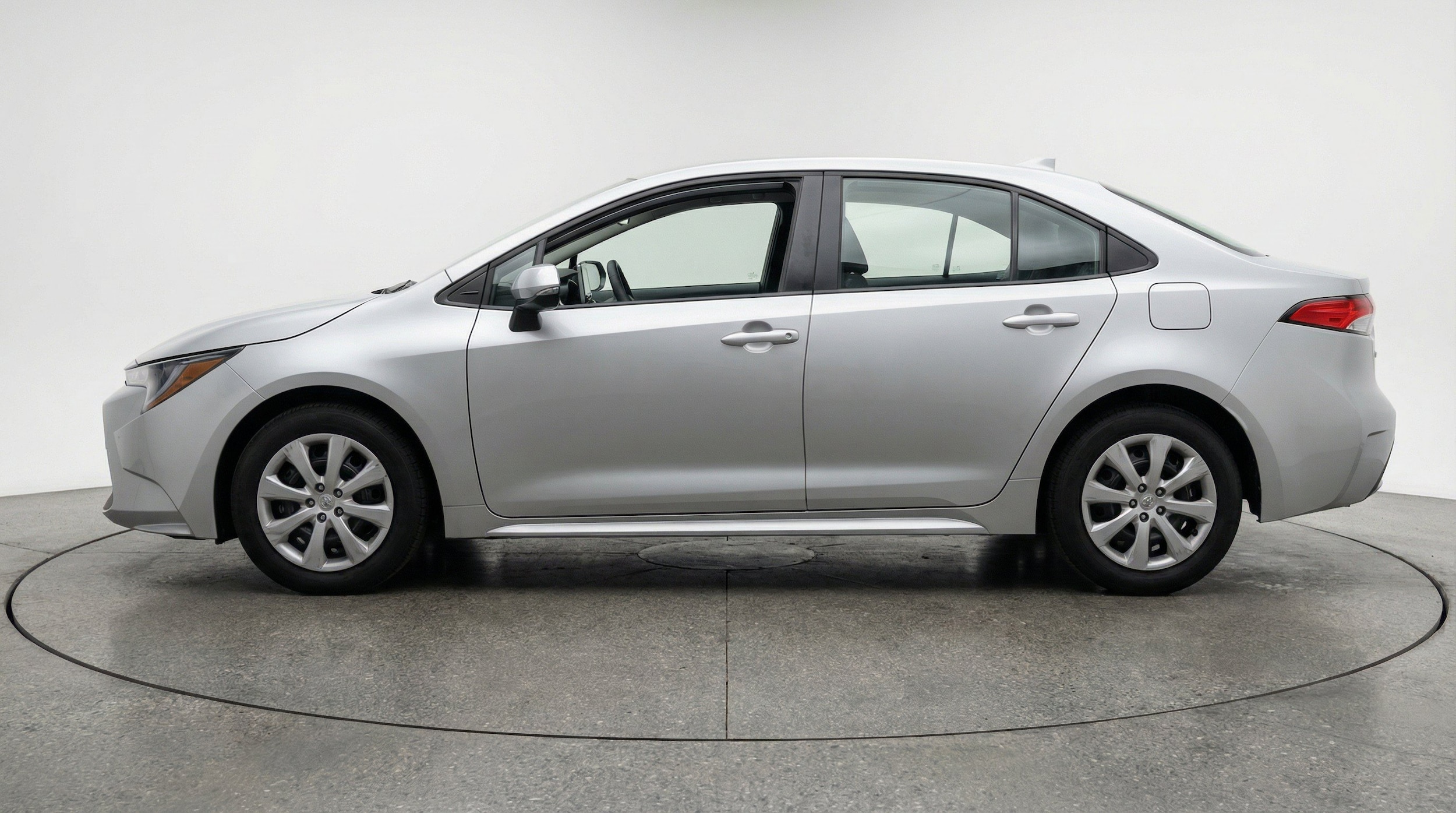 Thumbnail: 2025 Toyota Corolla - 5