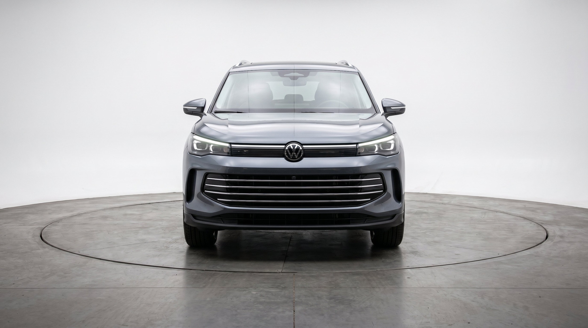 Thumbnail: 2026 Volkswagen Tiguan - 2