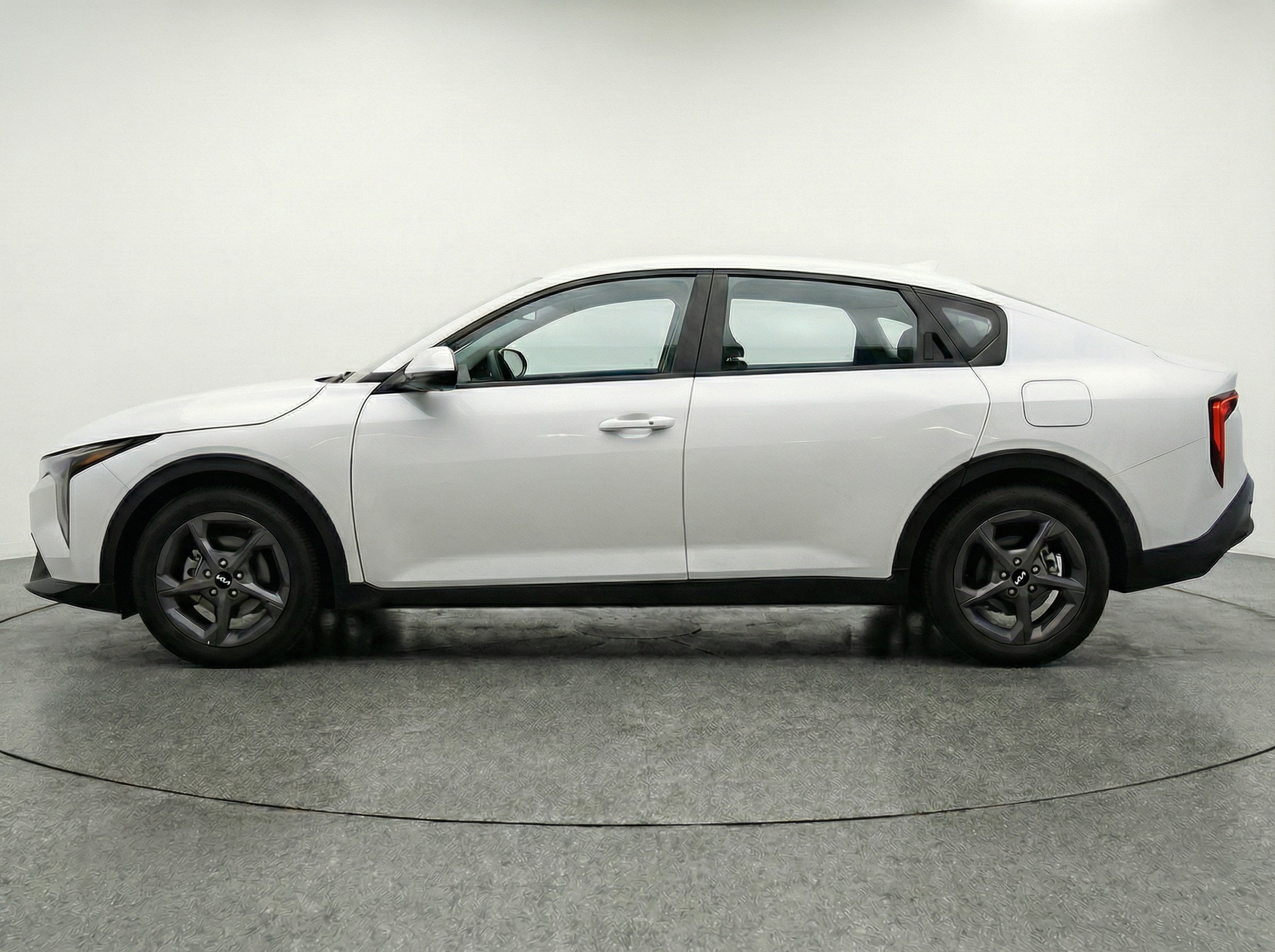 Thumbnail: 2025 Kia K4 - 4