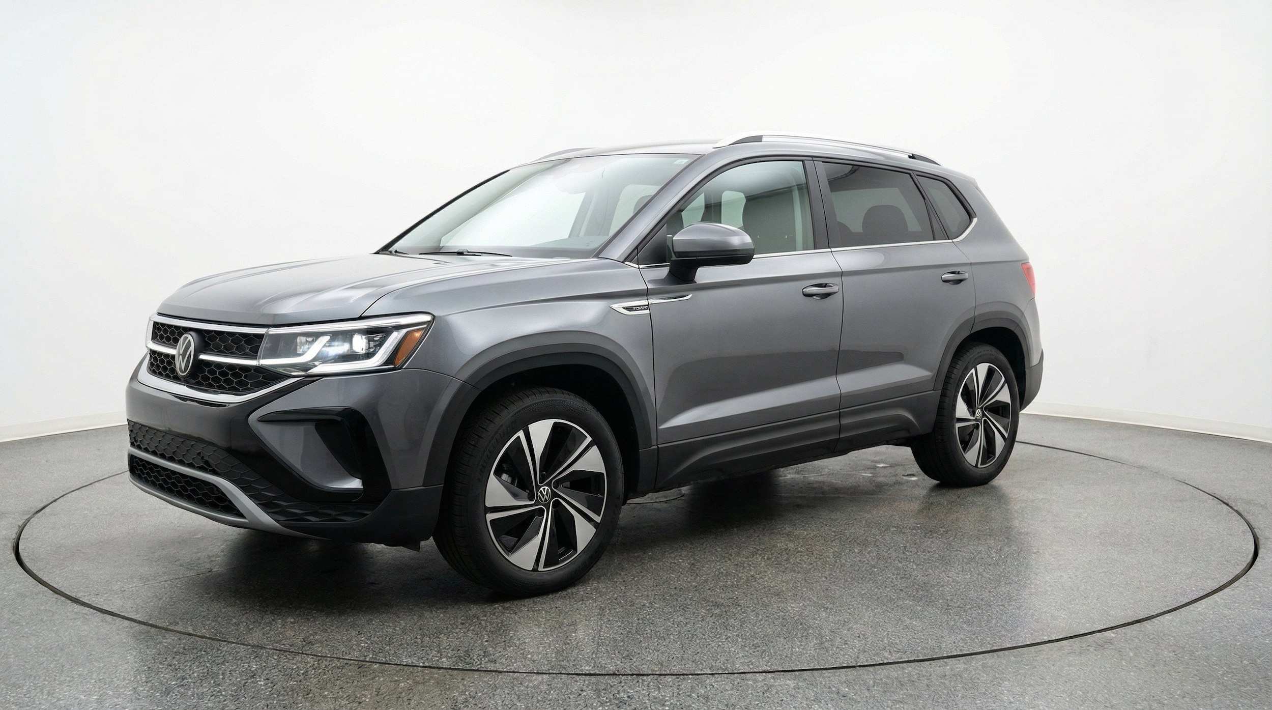 Thumbnail: 2026 Volkswagen Taos - 3