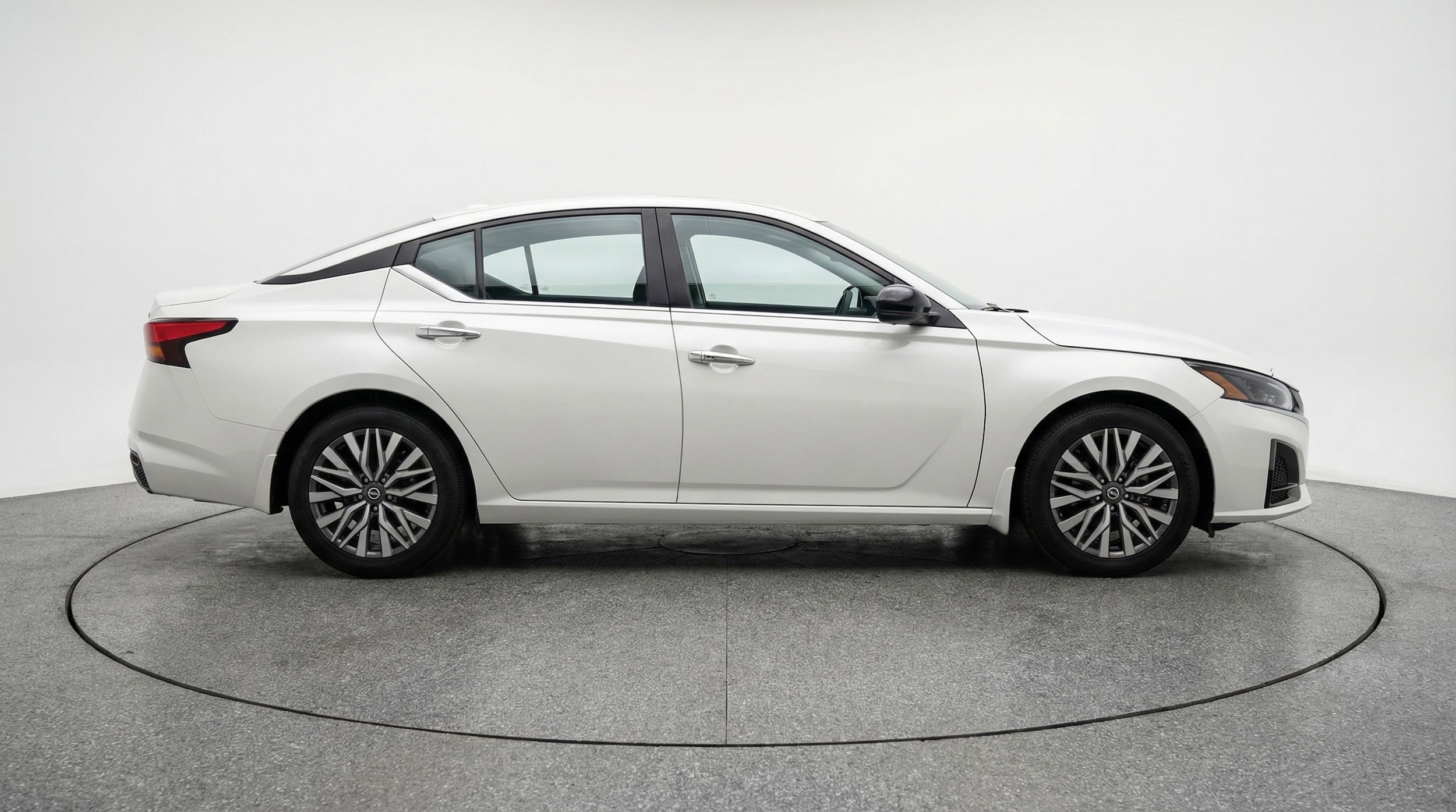 Thumbnail: 2025 Nissan Altima - 11