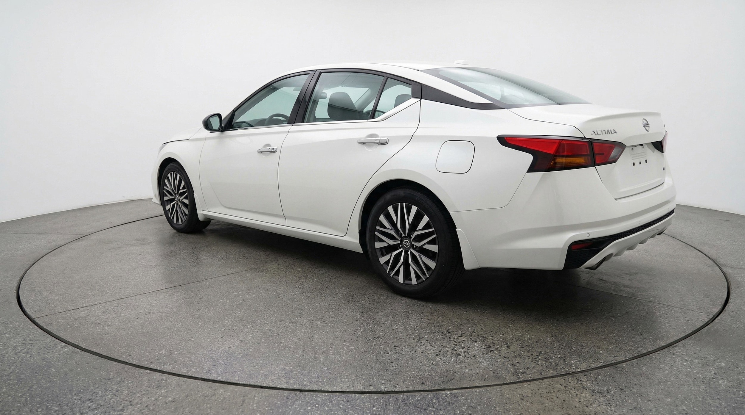 Thumbnail: 2025 Nissan Altima - 6