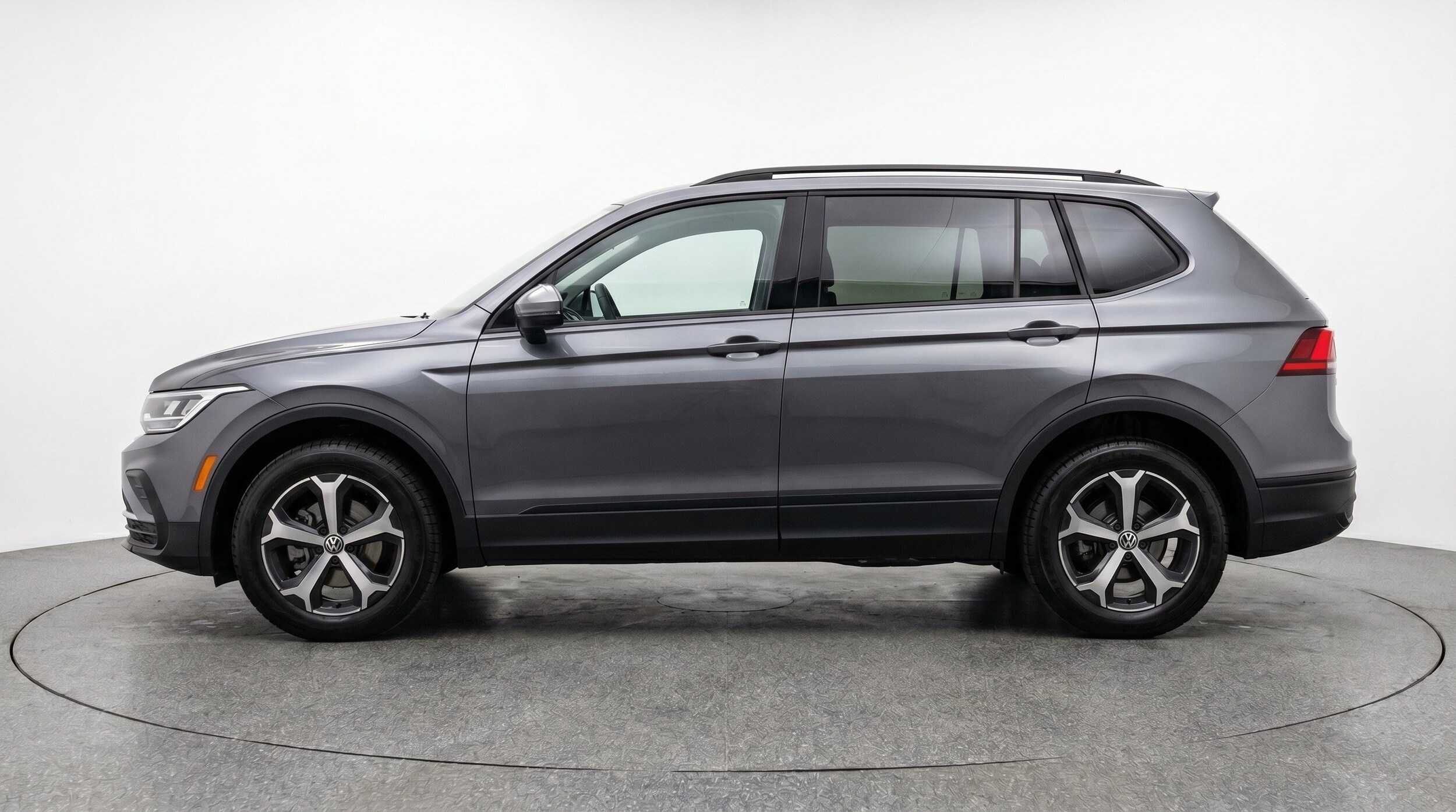 Thumbnail: 2026 Volkswagen Tiguan - 5