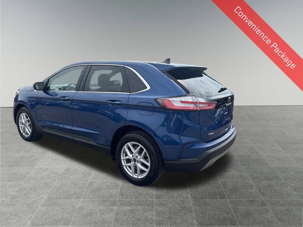 2022 Ford Edge SEL photo 3