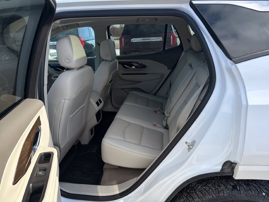 2020 GMC Terrain Denali - Photo 27