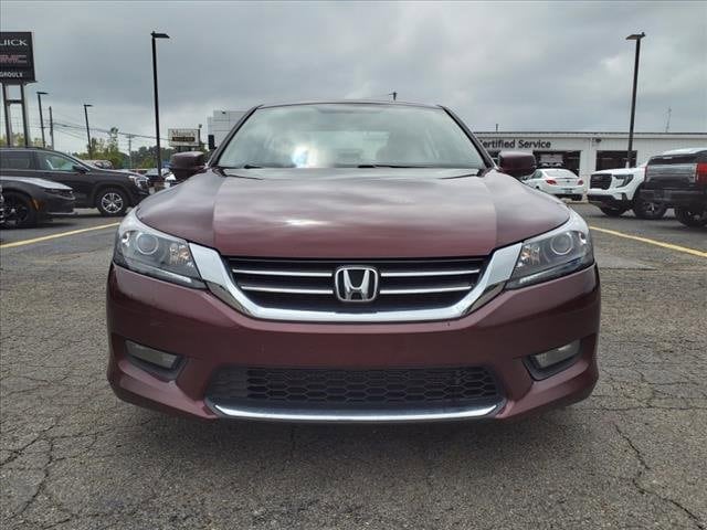 Used 2015 Honda Accord EX with VIN 1HGCR2F75FA138995 for sale in Monroe, MI