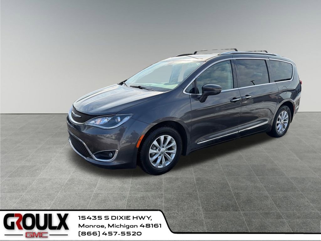 Used 2018 Chrysler Pacifica Touring L