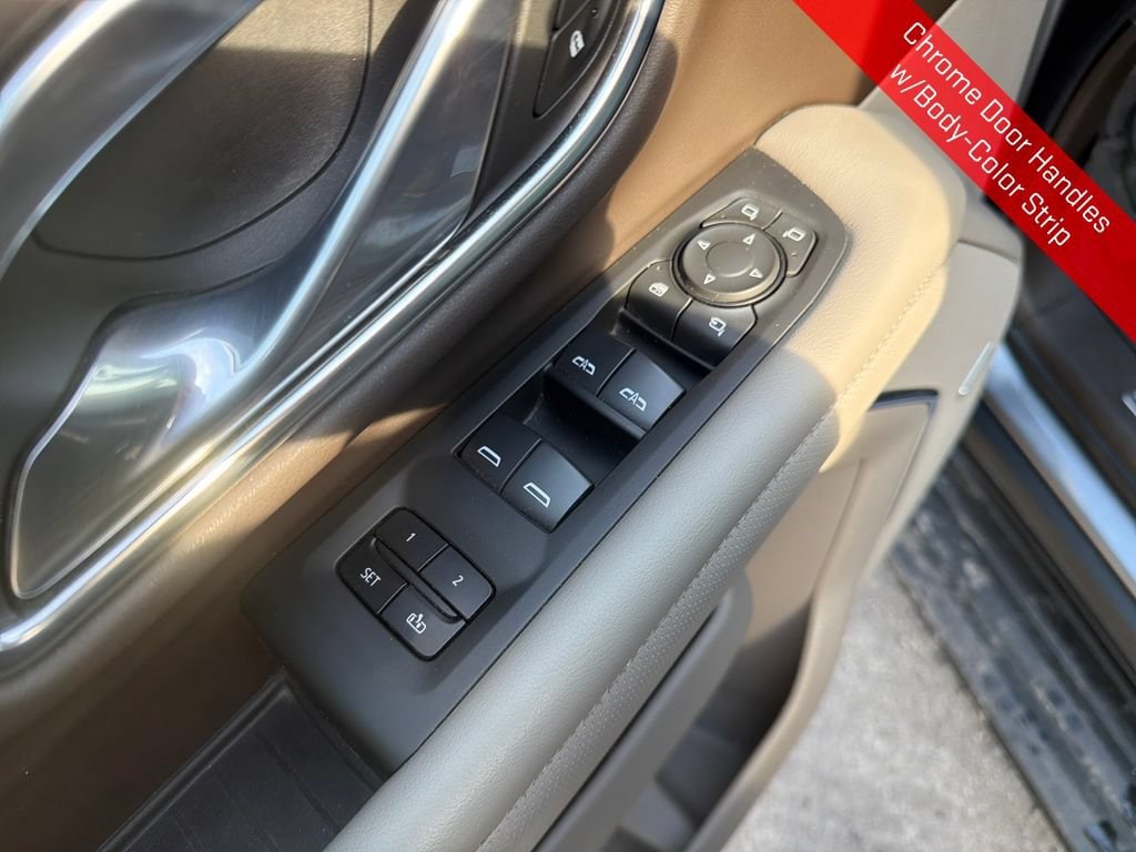 2022 GMC Yukon XL SLT - Photo 13