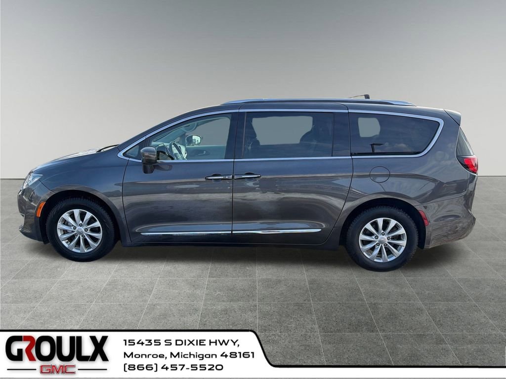 Used 2018 Chrysler Pacifica Touring L