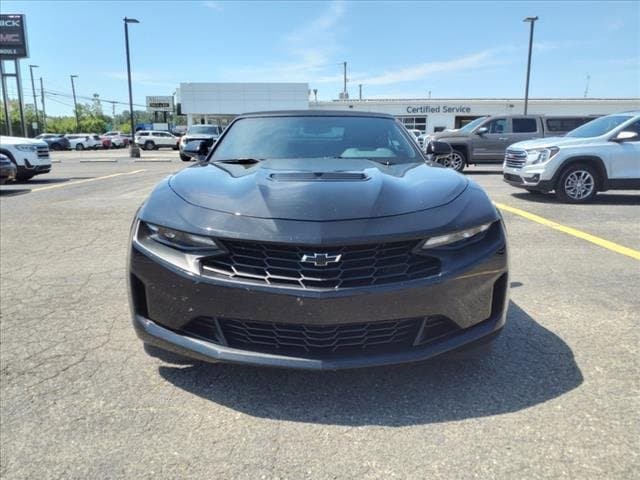 Used 2023 Chevrolet Camaro LT1 with VIN 1G1FF3D78P0113358 for sale in Monroe, MI