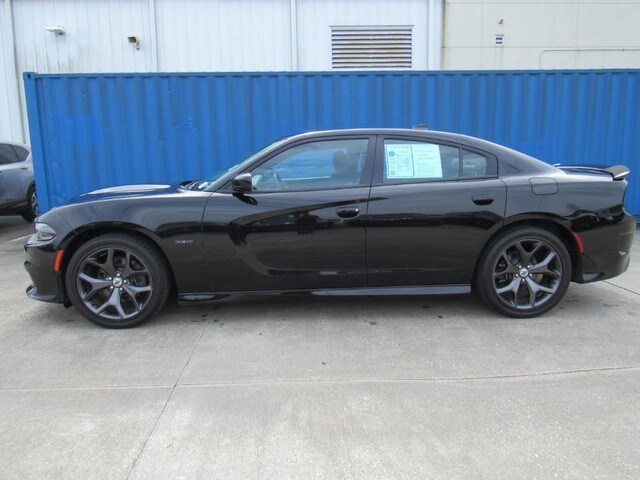 Used 2019 Dodge Charger R/T with VIN 2C3CDXCT2KH539223 for sale in Houston, TX