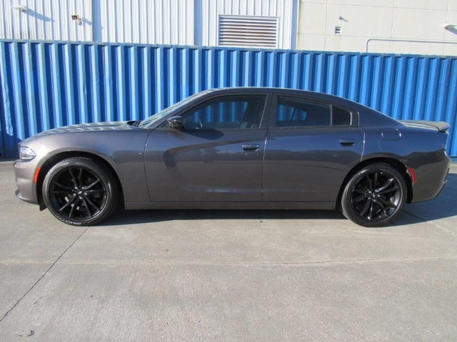 Used 2018 Dodge Charger SXT with VIN 2C3CDXBG4JH336353 for sale in Houston, TX