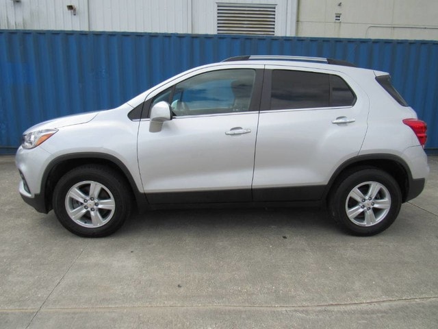 Used 2017 Chevrolet Trax LT with VIN KL7CJPSB4HB242420 for sale in Houston, TX