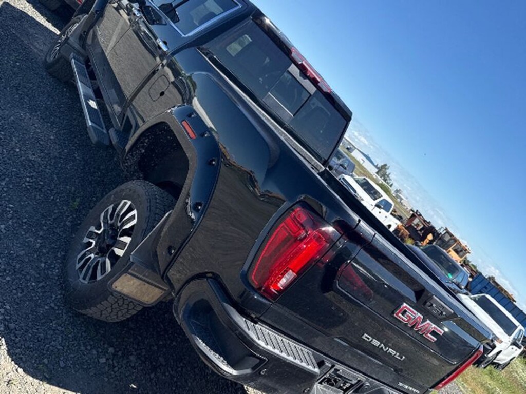 Used 2022 GMC Sierra Denali Cab; Crew