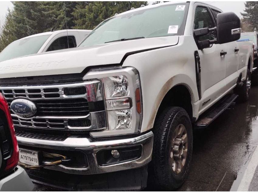 2024 Ford F-350 Super Duty XLT's photo