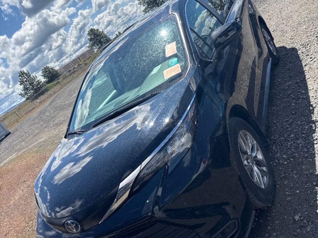 Used 2024 Toyota Sienna LE Van; Passenger