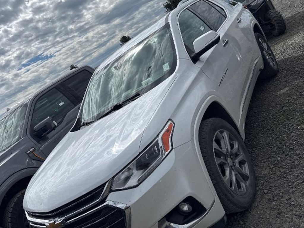 Used 2021 Chevrolet Traverse Premier Wagon