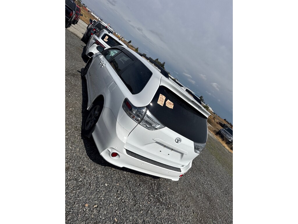 Used 2020 Toyota Sienna SE Primium Van