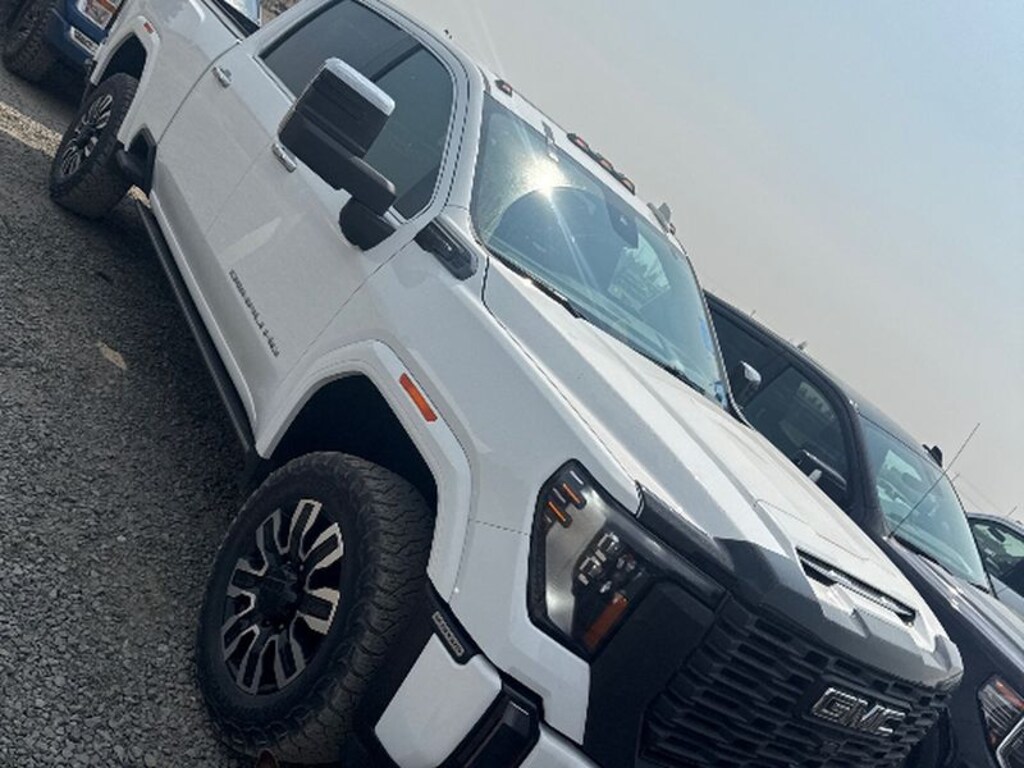 Used 2024 GMC Sierra Denali Ultimate Cab; Crew