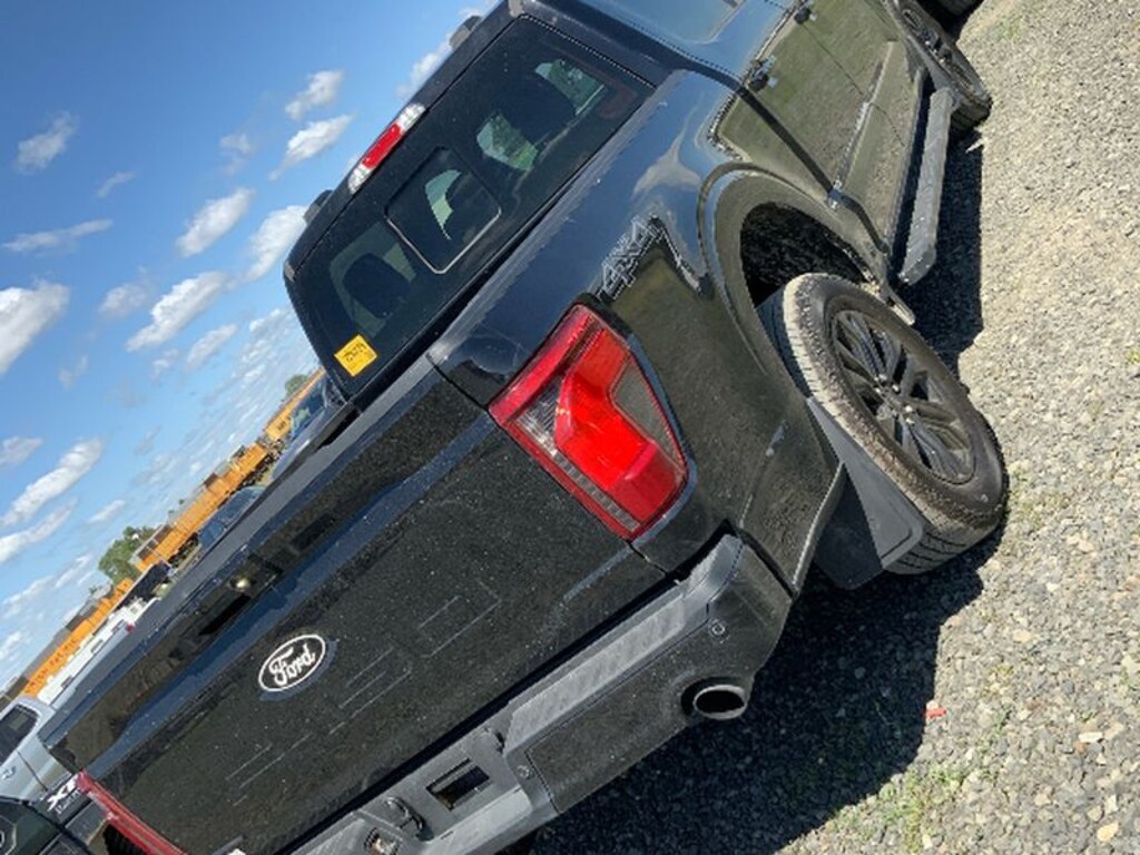 Used 2024 Ford F-150 XLT Cab; Super Crew