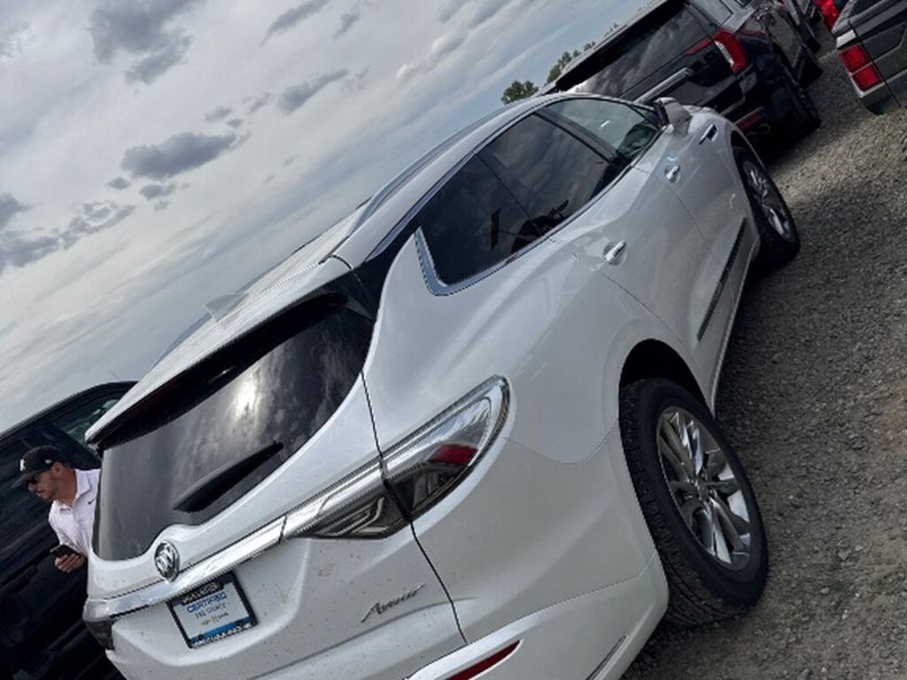 Used 2024 Buick Enclave Avenir Wagon