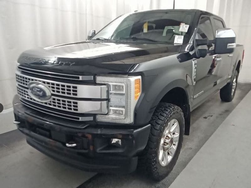 2017 Ford F-350 Super Duty Platinum's photo