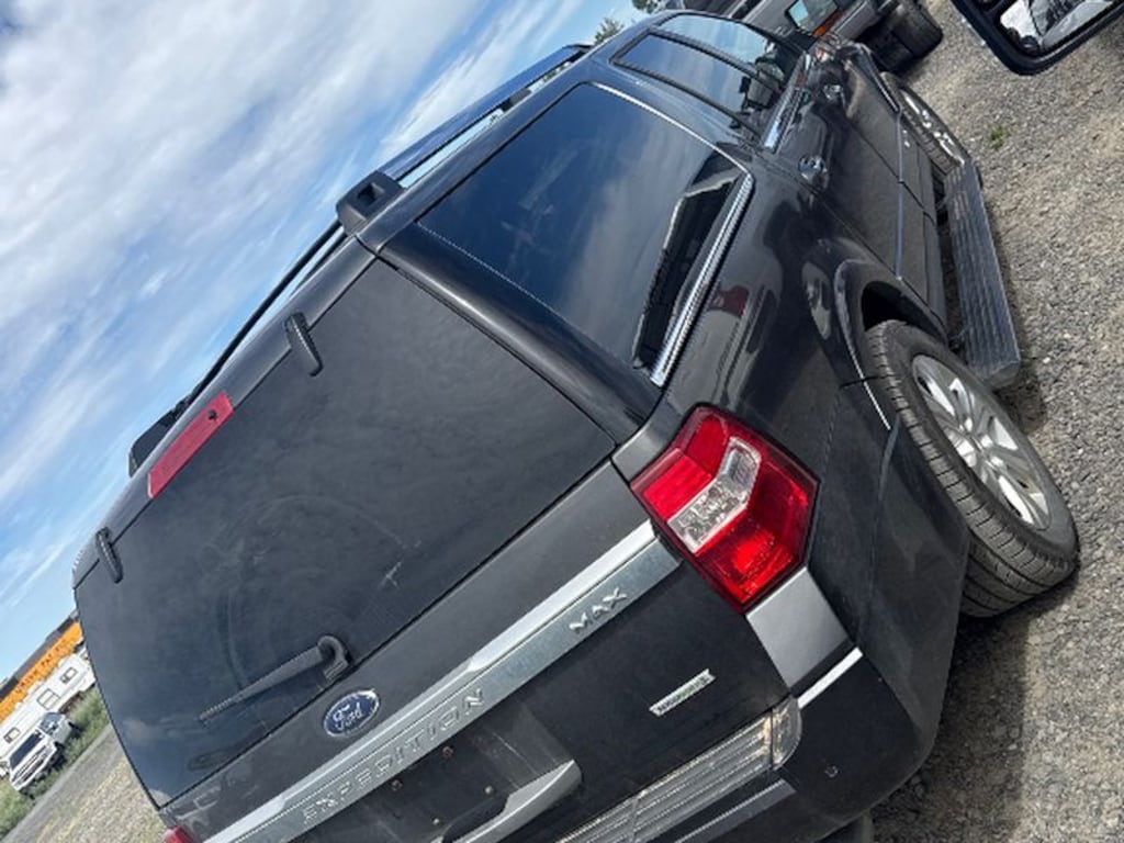 Used 2017 Ford Expedition EL Platinum Wagon