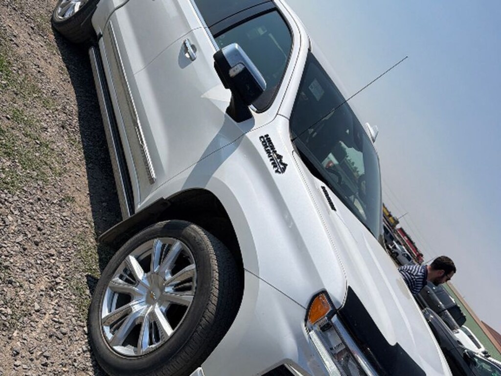 Used 2023 Chevrolet Silverado High Country Cab; Crew