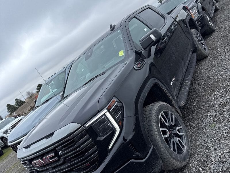 2022 GMC Sierra AT4 4WD Crew Cab Short Box's photo