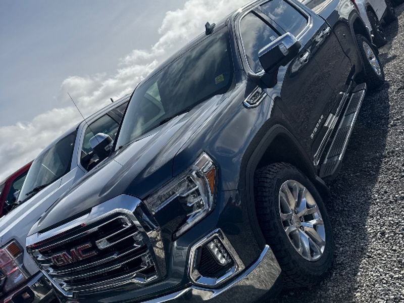 2021 GMC Sierra 1500 SLT's photo
