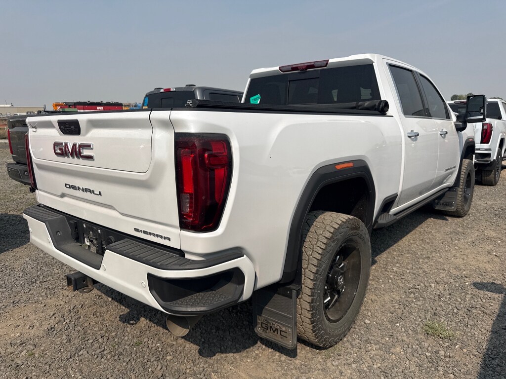 Used 2023 GMC Sierra Denali Cab; Crew