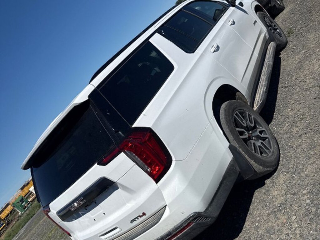 Used 2023 GMC Yukon XL AT4 Wagon