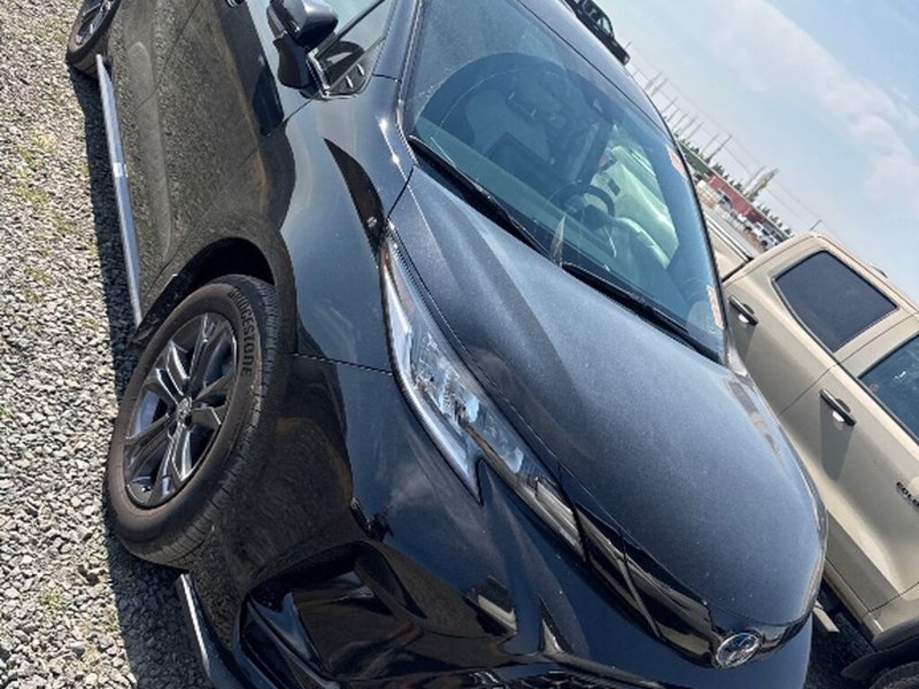 Used 2025 Toyota Sienna LE Van; Passenger