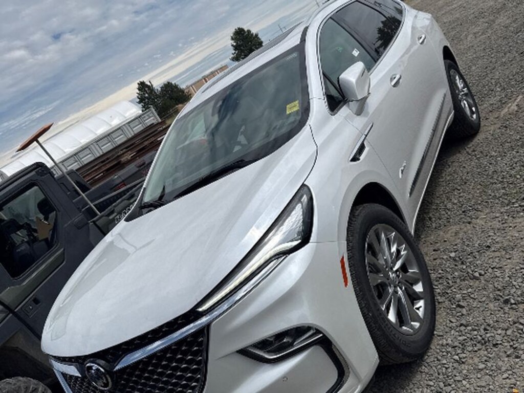 Used 2024 Buick Enclave Avenir Wagon