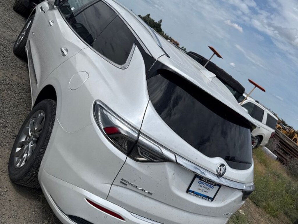 Used 2024 Buick Enclave Avenir Wagon