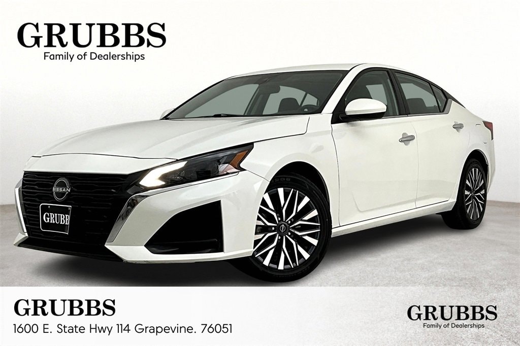 Used 2023 Nissan Altima 2.5 SV Sedan