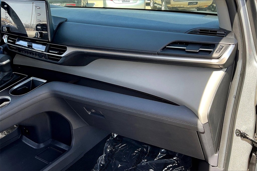 2024 Toyota Sienna XLE - Photo 20