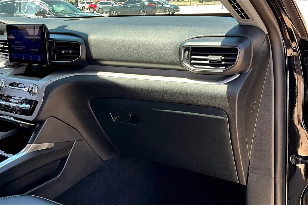 2024 Ford Explorer XLT - Photo 19