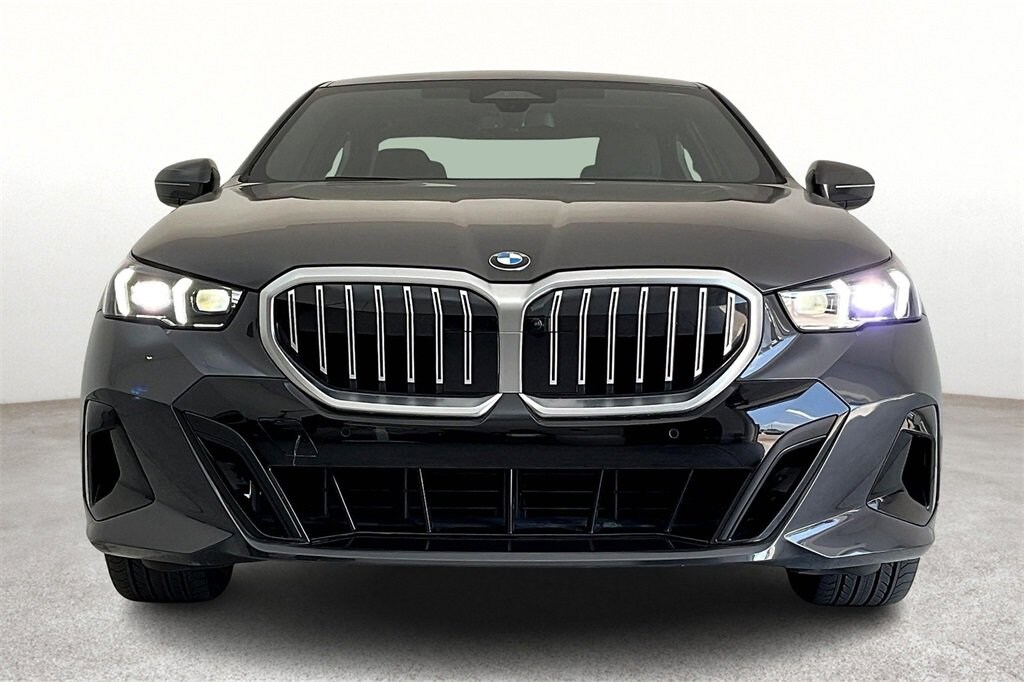 Used 2024 BMW 530i xDrive Sedan