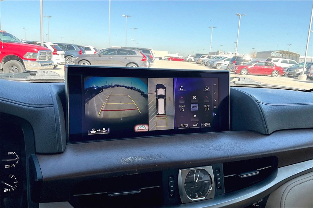 2018 Lexus LX 570 - Photo 28