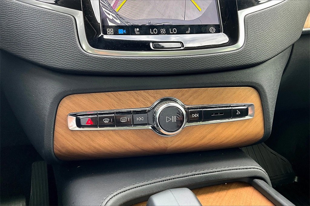 2024 Volvo XC90 Plus - Photo 29